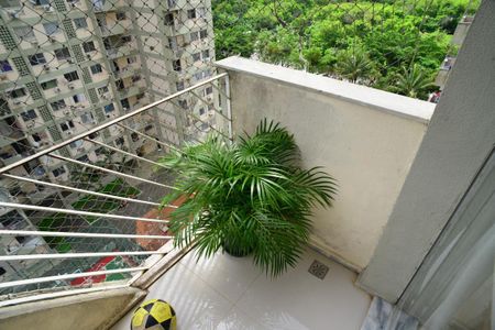 Varanda de apartamento à venda com 2 quartos, 62m² em Itanhangá, Rio de Janeiro