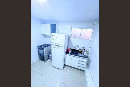 Cozinha  de apartamento para alugar com 2 quartos, 59m² em Centro, Curitiba