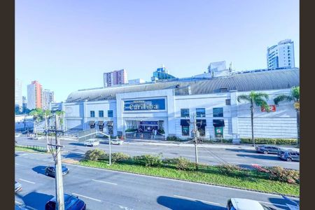 Fachada  de apartamento para alugar com 2 quartos, 59m² em Centro, Curitiba