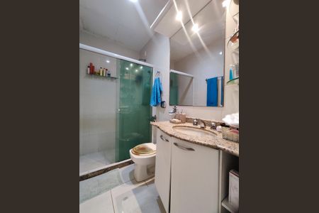 Apartamento à venda com 143m², 3 quartos e 3 vagasBanheiro da Suíte 2