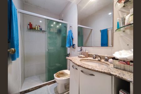 Apartamento à venda com 143m², 3 quartos e 3 vagasBanheiro da Suíte 2