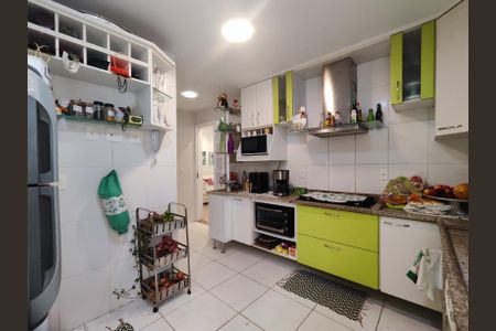 Apartamento à venda com 143m², 3 quartos e 3 vagasCozinha