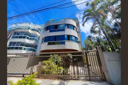 Apartamento à venda com 143m², 3 quartos e 3 vagasFachada