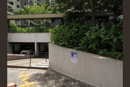 Apartamento para alugar com 78m², 2 quartos e 2 vagasFachada