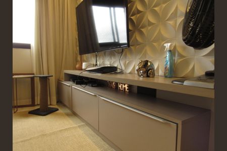 Apartamento para alugar com 78m², 2 quartos e 2 vagasSala