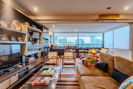 Apartamento à venda com 3 quartos, 185m² em Real Parque, São Paulo