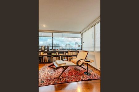 Apartamento à venda com 3 quartos, 185m² em Real Parque, São Paulo