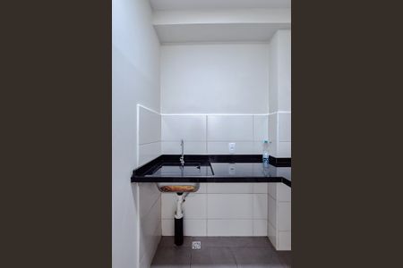 Apartamento para alugar com 35m², 2 quartos e sem vaga Apartamento para alugar com 35m², 2 quartos e sem vagaCozinha e Área de Serviço