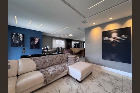 Sala de casa de condomínio à venda com 4 quartos, 383m² em Recreio dos Bandeirantes, Rio de Janeiro