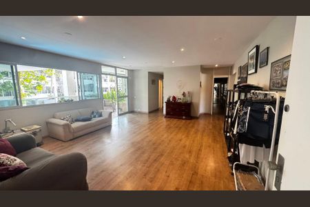 Apartamento à venda com 4 quartos, 215m² em Barra da Tijuca, Rio de Janeiro