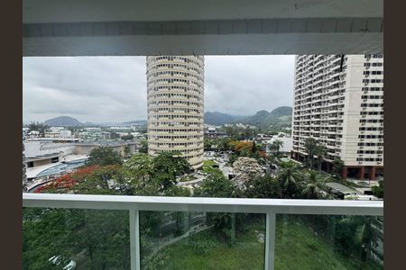 Apartamento à venda com 65m², 2 quartos e 1 vaga