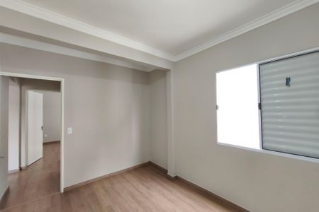 Quarto 1 de apartamento para alugar com 2 quartos, 42m² em Vila Marieta, Campinas