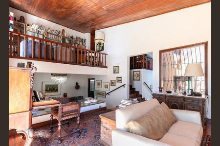Casa de Condomínio à venda com 3 quartos, 250m² em Jardim Everest, São Paulo