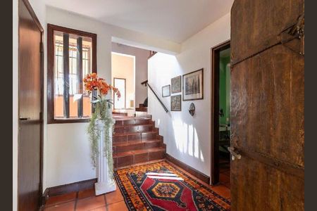 Casa de condomínio à venda com 250m², 3 quartos e 4 vagas