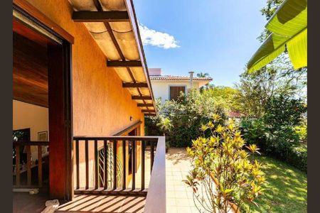 Casa de condomínio à venda com 250m², 3 quartos e 4 vagas
