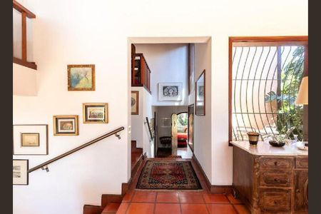 Casa de Condomínio à venda com 3 quartos, 250m² em Jardim Everest, São Paulo