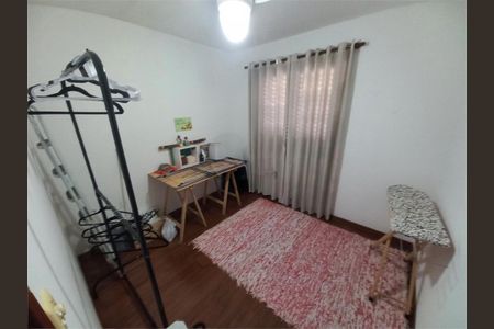 Casa à venda com 3 quartos, 106m² em Parque Assuncao, Taboão da Serra