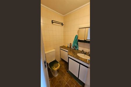 Banheiro de apartamento à venda com 3 quartos, 73m² em Vila Gumercindo, São Paulo