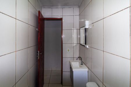 Casa para alugar com 60m², 2 quartos e sem vaga Casa para alugar com 60m², 2 quartos e sem vagaBanheiro