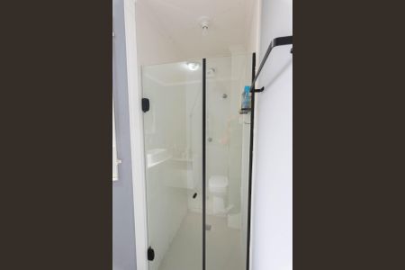Banheiro de apartamento à venda com 1 quarto, 48m² em Centro, Campinas