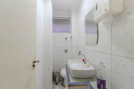 Apartamento à venda com 60m², 3 quartos e sem vagaBanheiro