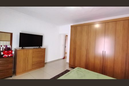 Casa para alugar com 203m², 2 quartos e 2 vagasQuarto 2