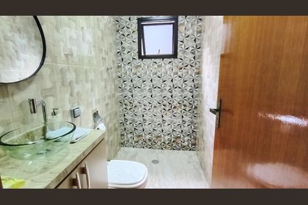 Casa para alugar com 203m², 2 quartos e 2 vagasBanheiro 1