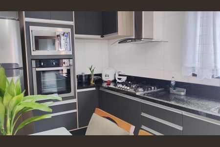 Casa para alugar com 203m², 2 quartos e 2 vagasCozinha