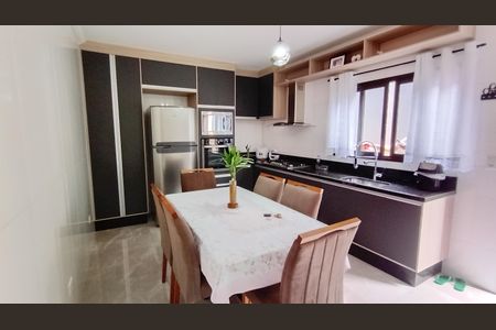 Casa para alugar com 203m², 2 quartos e 2 vagasCozinha