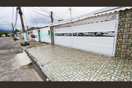 Fachada de casa para alugar com 3 quartos, 213m² em Jardim Samambaia, Praia Grande