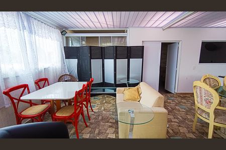 Casa para alugar com 213m², 3 quartos e 2 vagas Casa para alugar com 213m², 3 quartos e 2 vagasSala 2