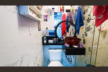 Casa para alugar com 213m², 3 quartos e 2 vagas Casa para alugar com 213m², 3 quartos e 2 vagasBanheiro da Suíte 1
