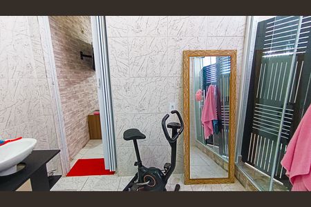 Casa para alugar com 213m², 3 quartos e 2 vagas Casa para alugar com 213m², 3 quartos e 2 vagasBanheiro da Suíte 3