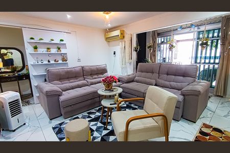 Casa para alugar com 213m², 3 quartos e 2 vagas Casa para alugar com 213m², 3 quartos e 2 vagasSala