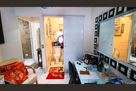 Casa para alugar com 213m², 3 quartos e 2 vagas Casa para alugar com 213m², 3 quartos e 2 vagasSuíte 1