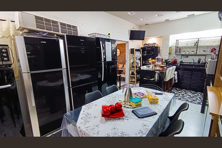 Casa para alugar com 213m², 3 quartos e 2 vagas Casa para alugar com 213m², 3 quartos e 2 vagasCozinha
