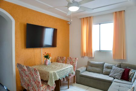 Sala de apartamento para alugar com 3 quartos, 66m² em Caiçara-adelaide, Belo Horizonte