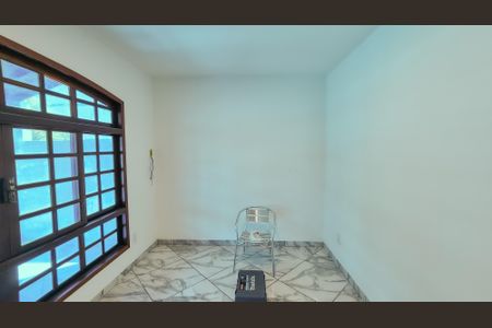 Casa para alugar com 90m², 2 quartos e 2 vagasQuarto 1 