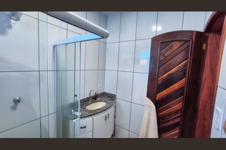 Casa para alugar com 90m², 2 quartos e 2 vagasBanheiro Quarto 2