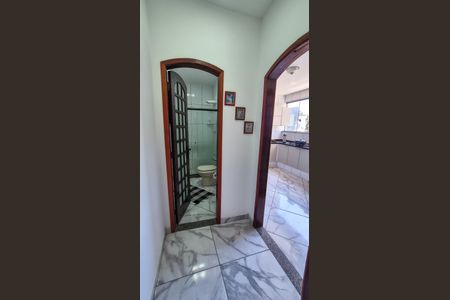 Casa para alugar com 90m², 2 quartos e 2 vagasVista para o banheiro e cozinha 