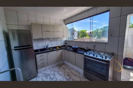 Casa para alugar com 90m², 2 quartos e 2 vagasCozinha 