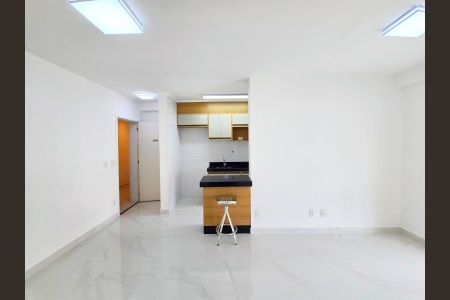 Sala  de apartamento para alugar com 2 quartos, 68m² em Jardim Flor da Montanha, Guarulhos