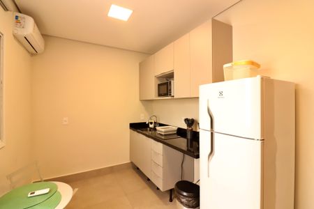 Sala/Cozinha de kitnet/studio para alugar com 1 quarto, 28m² em Centro, São Bernardo do Campo