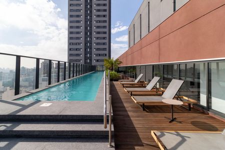 Studio à venda com 27m², 1 quarto e sem vagaPiscina