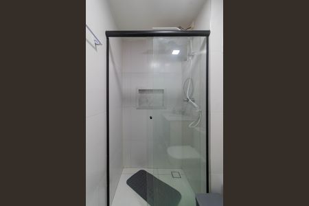 Banheiro de kitnet/studio à venda com 1 quarto, 27m² em Pompeia, São Paulo