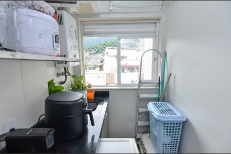 Apartamento à venda com 68m², 3 quartos e 1 vagaÁrea de Serviço