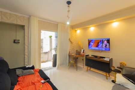 Sala de casa de condomínio para alugar com 3 quartos, 60m² em Cidade Tiradentes, São Paulo