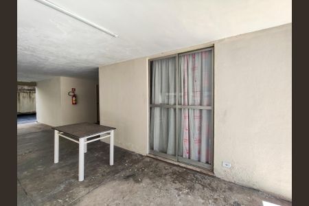 Apartamento para alugar com 75m², 2 quartos e 1 vaga Apartamento para alugar com 75m², 2 quartos e 1 vagaÁrea comum - Salão de festas