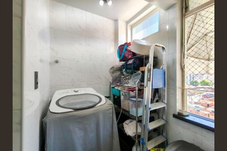 Apartamento para alugar com 75m², 2 quartos e 1 vaga Apartamento para alugar com 75m², 2 quartos e 1 vagaCozinha e Área de Serviço