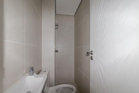 Apartamento à venda com 218m², 3 quartos e 4 vagasBanheiro de serviço